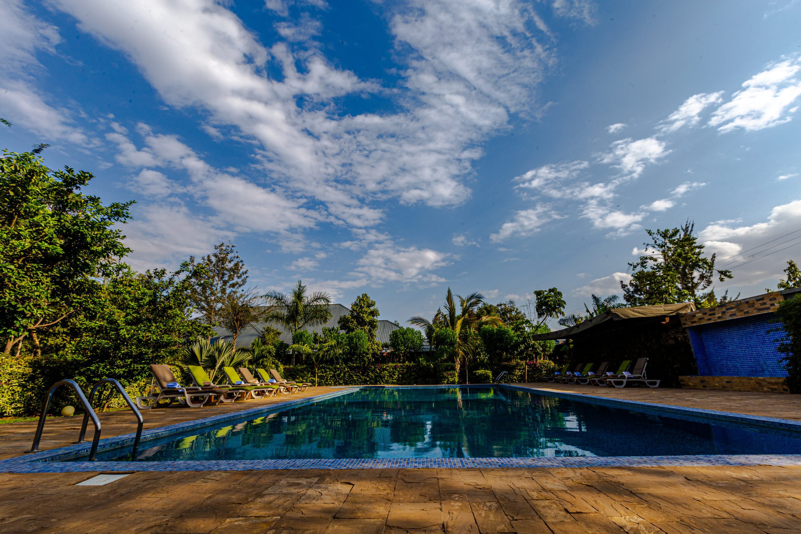 Airport Planet Lodge