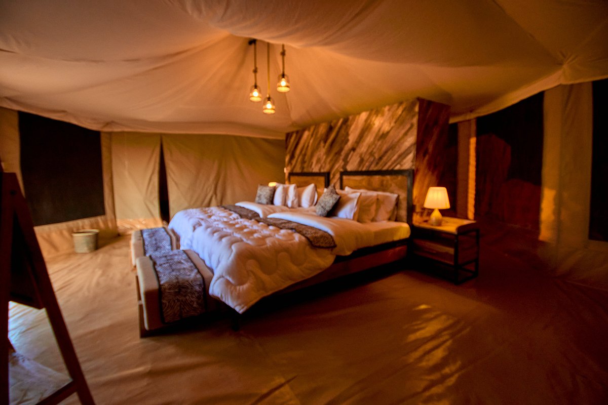  Moyo tented camp 